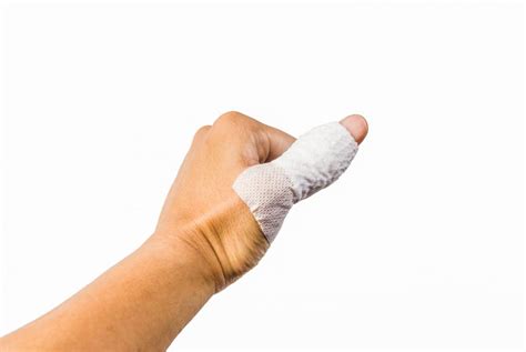 how long does a sprained thumb take to heal